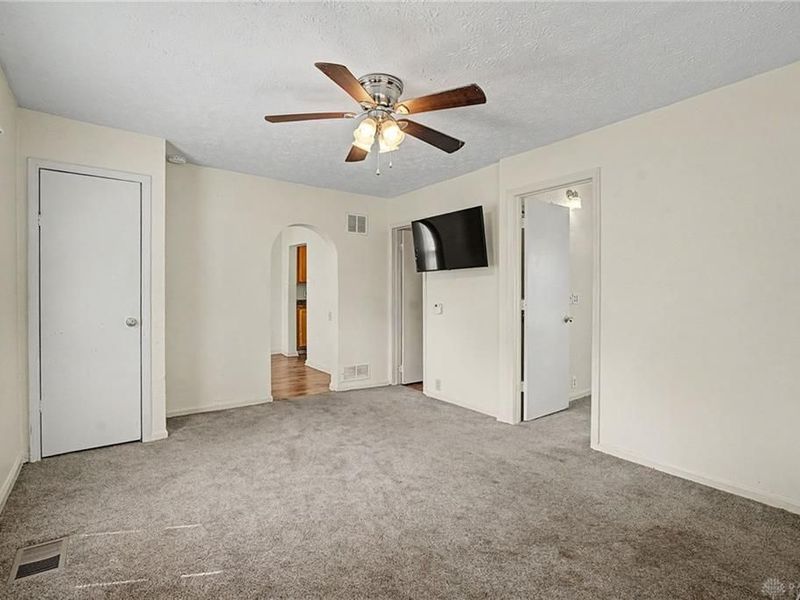 2708 Coronette Avenue, Harrison Township, OH 45414 Photo 8