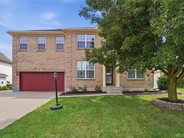 6088 Oak Ridge Drive, Huber Heights, OH 45424