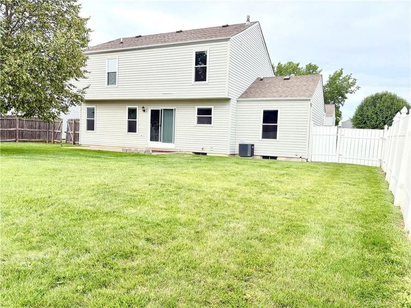 2350 Queensway Drive, Miami Township, OH 45342 Photo 2