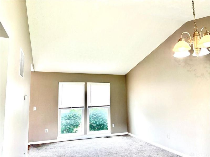 2350 Queensway Drive, Miami Township, OH 45342 Photo 6