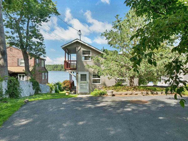 93 Conleys Grove Road, Derry, NH 03038