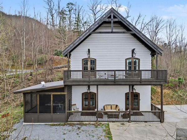 225 Chimney Tops Way , Gatlinburg, TN 37738