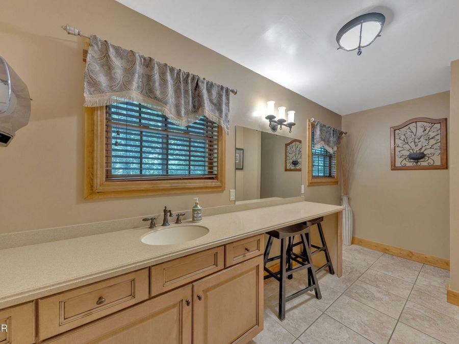 Property Image 83