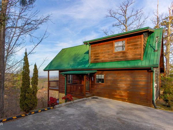 2222 Windswept View Way , Sevierville, TN 37876