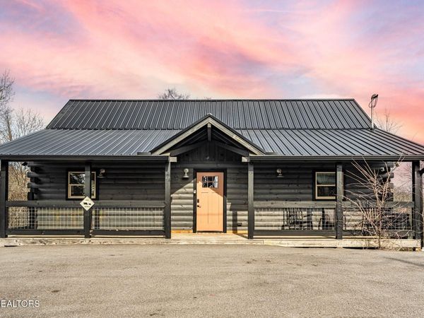 2104 Eagle Feather Drive , Sevierville, TN 37876