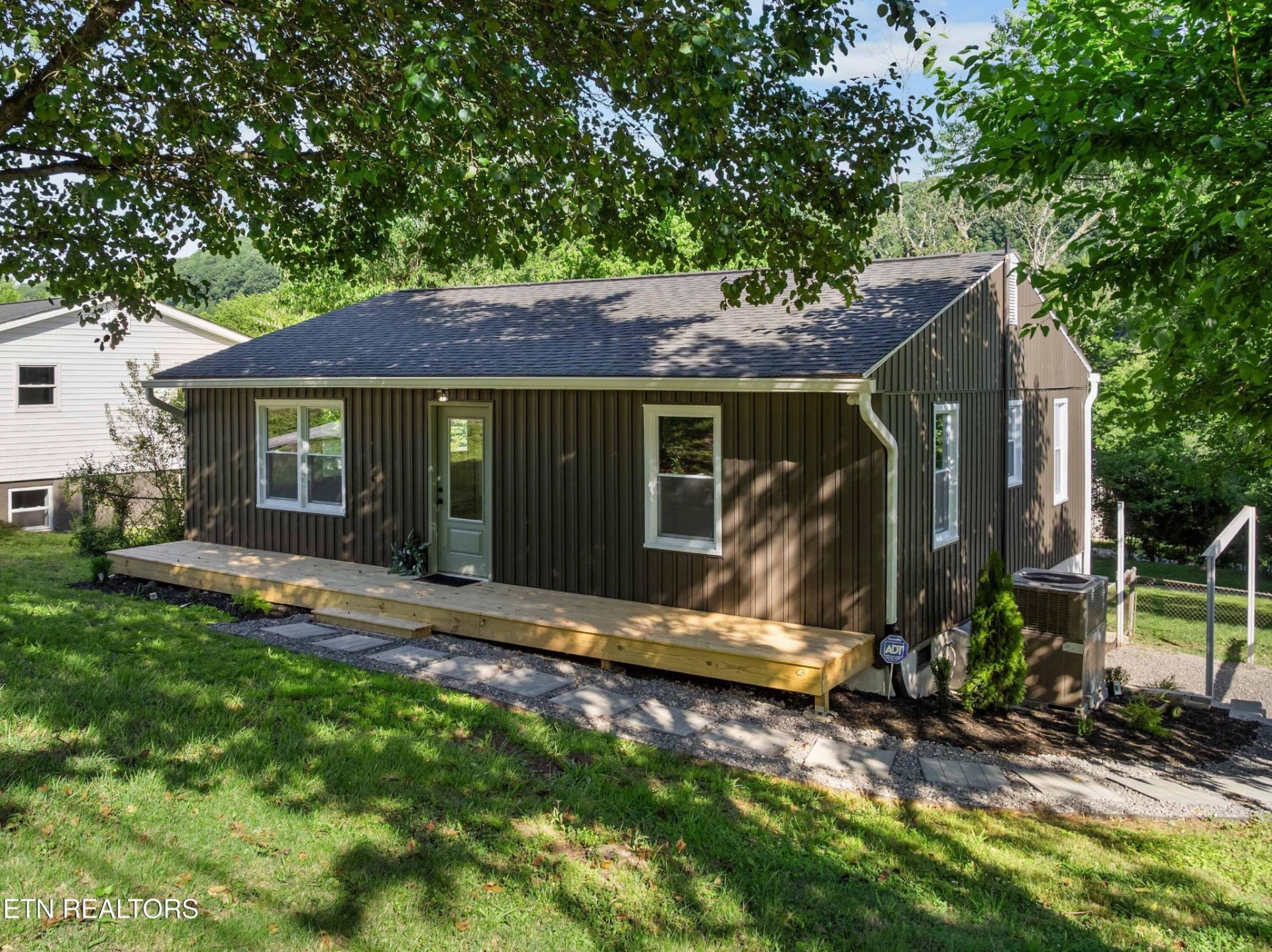 3100 Greenway Drive , Knoxville, TN 37918 Main Photo