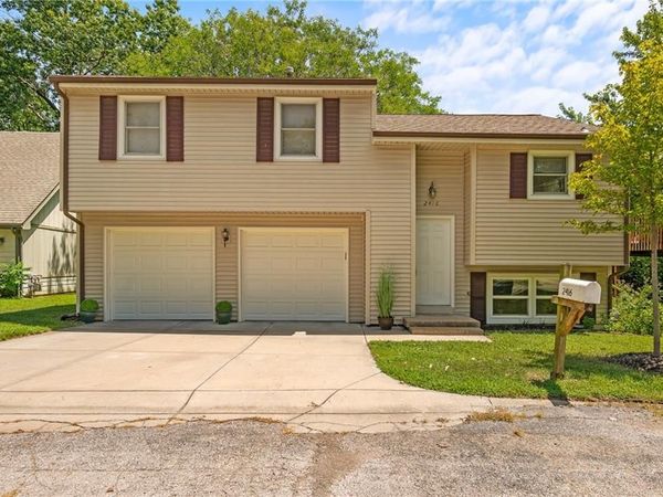 2416 Bryce Court, Lawrence, KS 66047
