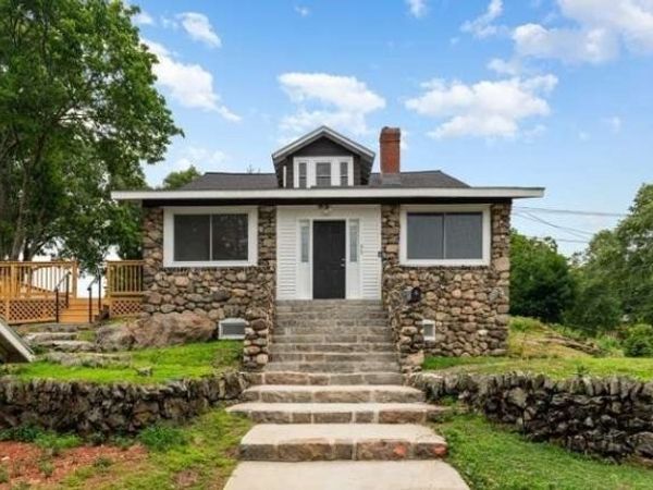 93 Crescent Hill Ave, Arlington, MA 02474