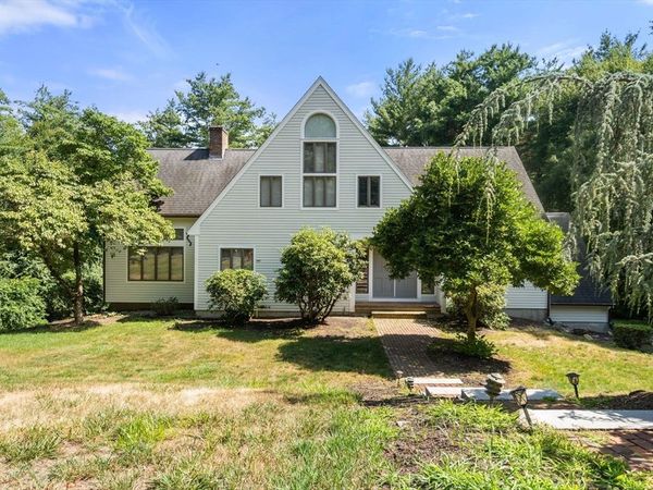 7 Larch Rd, Acton, MA 01720