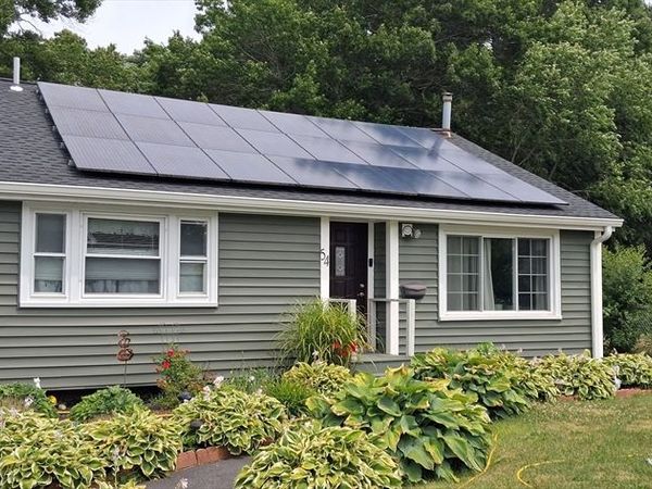 54 Carter St, Brockton, MA 02302