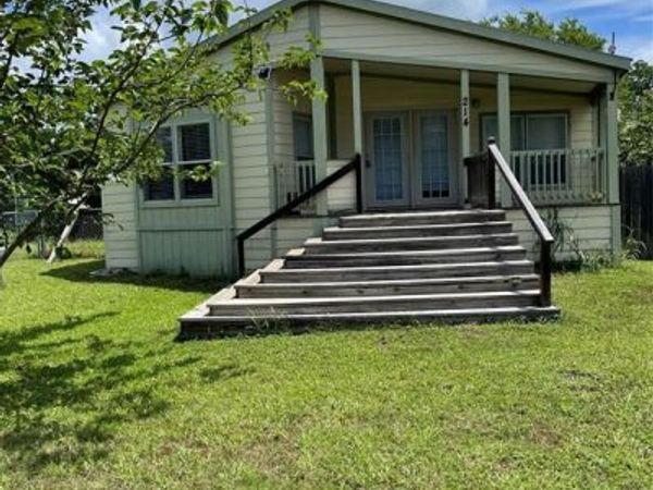 214 N Goddard Street , Mart, TX 76664