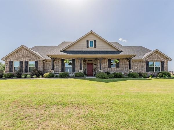 1268 County Road 4797 , Springtown, TX 76082