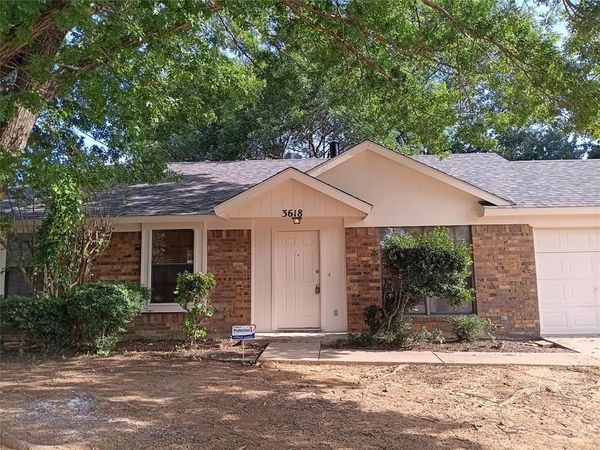 3618 Wentworth Drive , Arlington, TX 76001