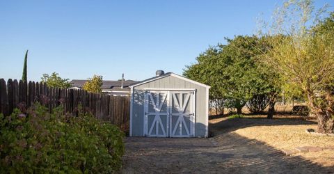 2404 Quiver Dr, Ione, CA 95640 Photo