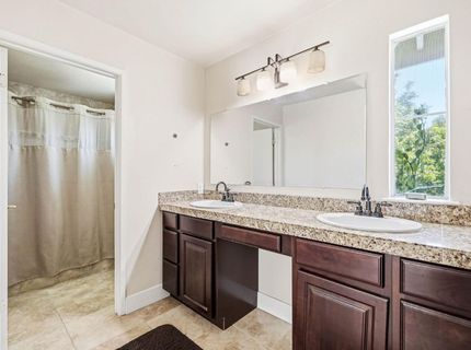 4760 Olive Oak Way, Carmichael, CA 95608 Photo