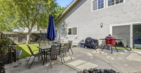 4760 Olive Oak Way, Carmichael, CA 95608 Photo