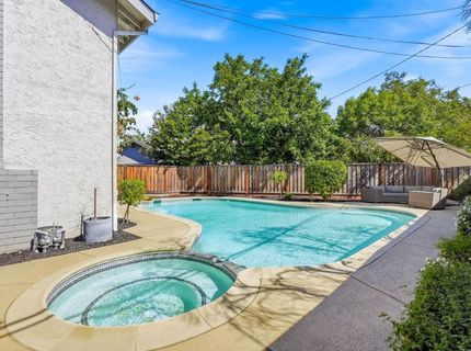 4760 Olive Oak Way, Carmichael, CA 95608 Photo