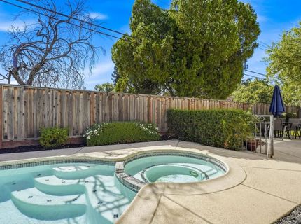 4760 Olive Oak Way, Carmichael, CA 95608 Photo