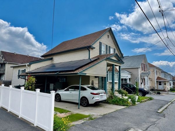 133 Farmland Road, Lowell, MA 01850