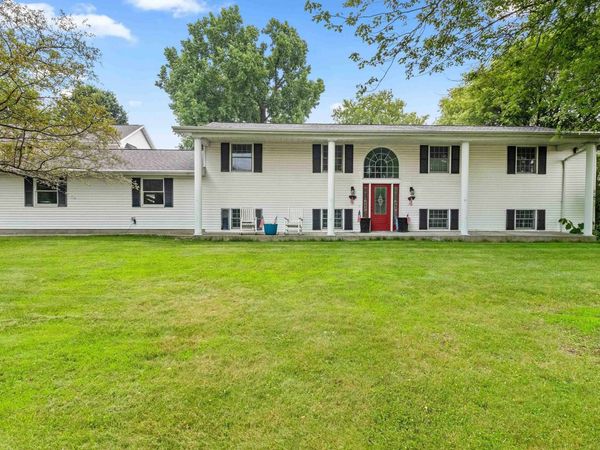 N3857 Breese Way, Appleton, WI 54913