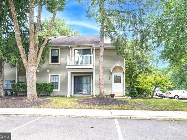 186-B COLLIN COURT , MOUNT LAUREL, NJ 08054