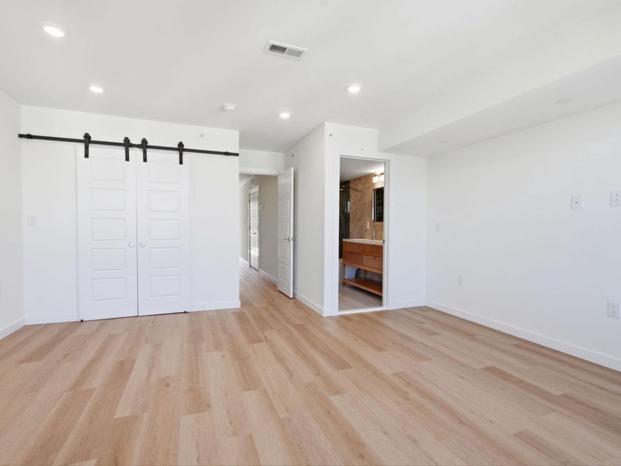 1517 Bodine Street N , Unit B, Philadelphia, PA 19122 Main Photo