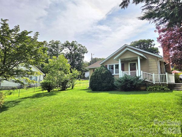 201 Stafford Street , Black Mountain, NC 28711