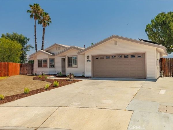 4104 Devonport Court, Hemet, CA 92545