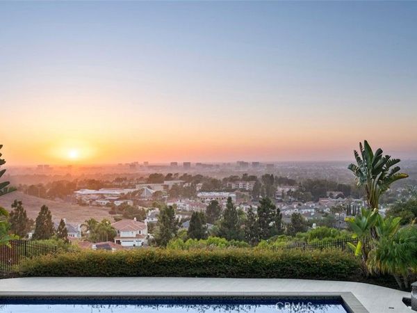 21 Chester , Irvine, CA 92603