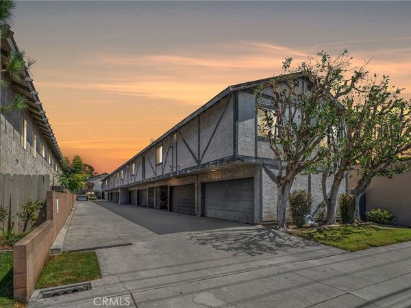 9441 Flower Street, Unit 203, Bellflower, CA 90706