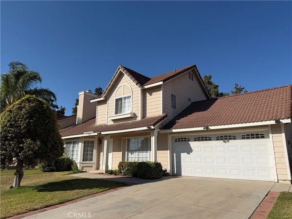 10570 Hill Grass , Moreno Valley, CA 92557