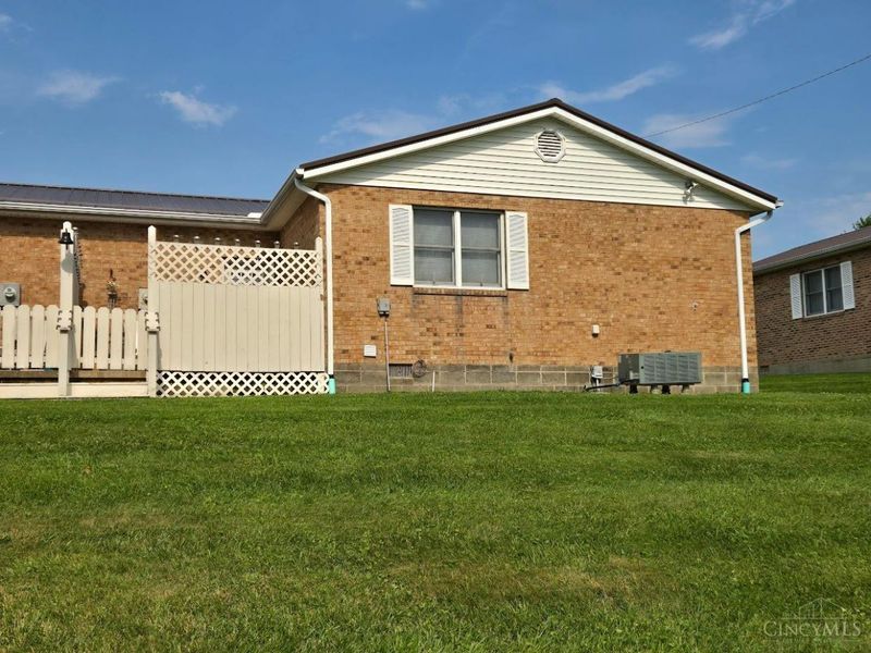 1145 Northview Drive, Unit E, Hillsboro, OH 45133 Photo 16