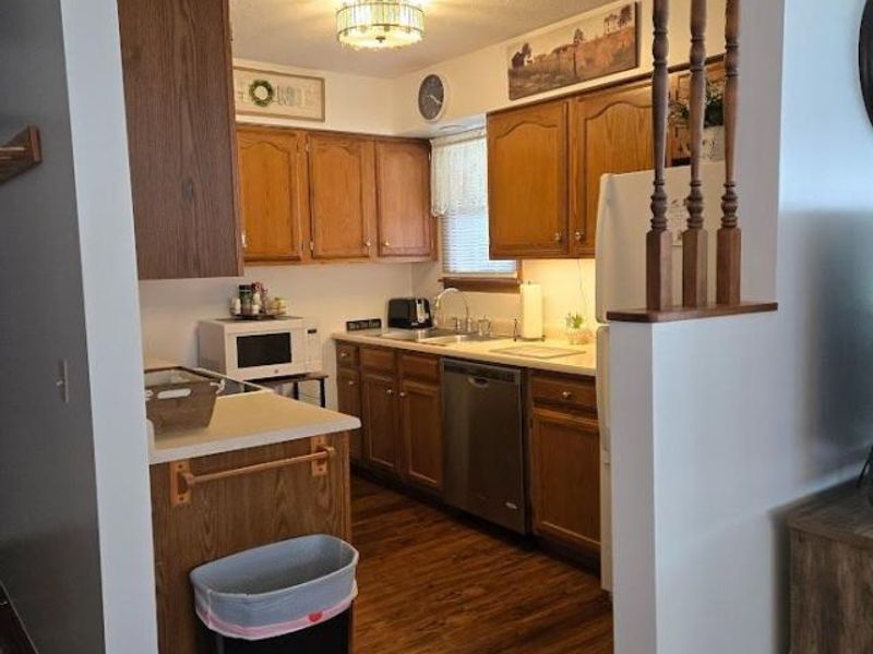 1145 Northview Drive, Unit E, Hillsboro, OH 45133 Photo 3