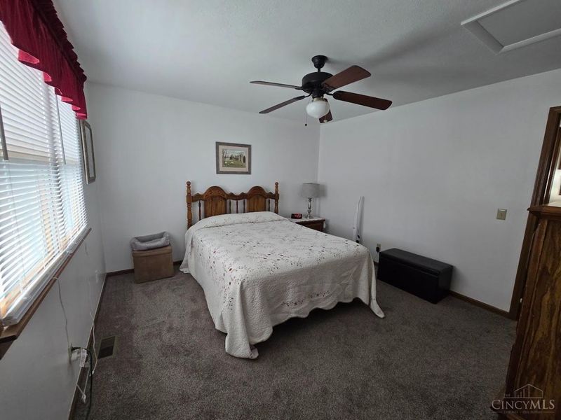 1145 Northview Drive, Unit E, Hillsboro, OH 45133 Photo 9