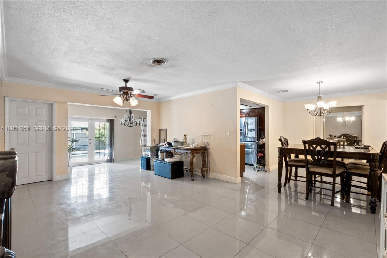 3821 E Lake Ter , Miramar, FL 33023 Photo
