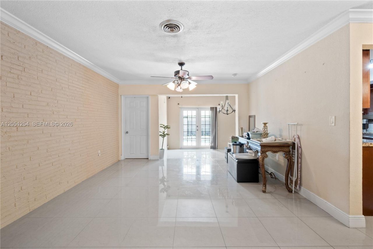 3821 E Lake Ter , Miramar, FL 33023 Photo