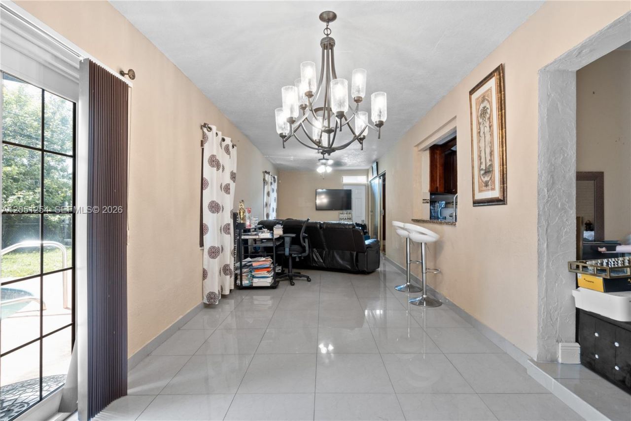 3821 E Lake Ter , Miramar, FL 33023 Photo