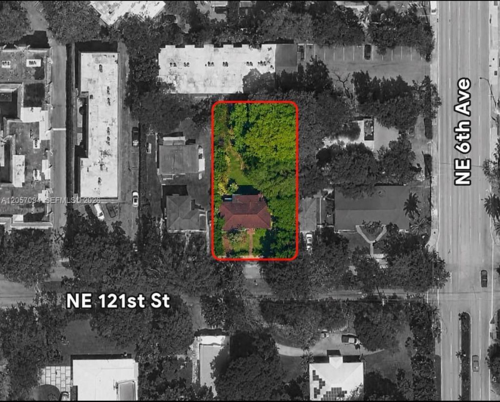 585 NE 121st St , North Miami, FL 33161 Photo