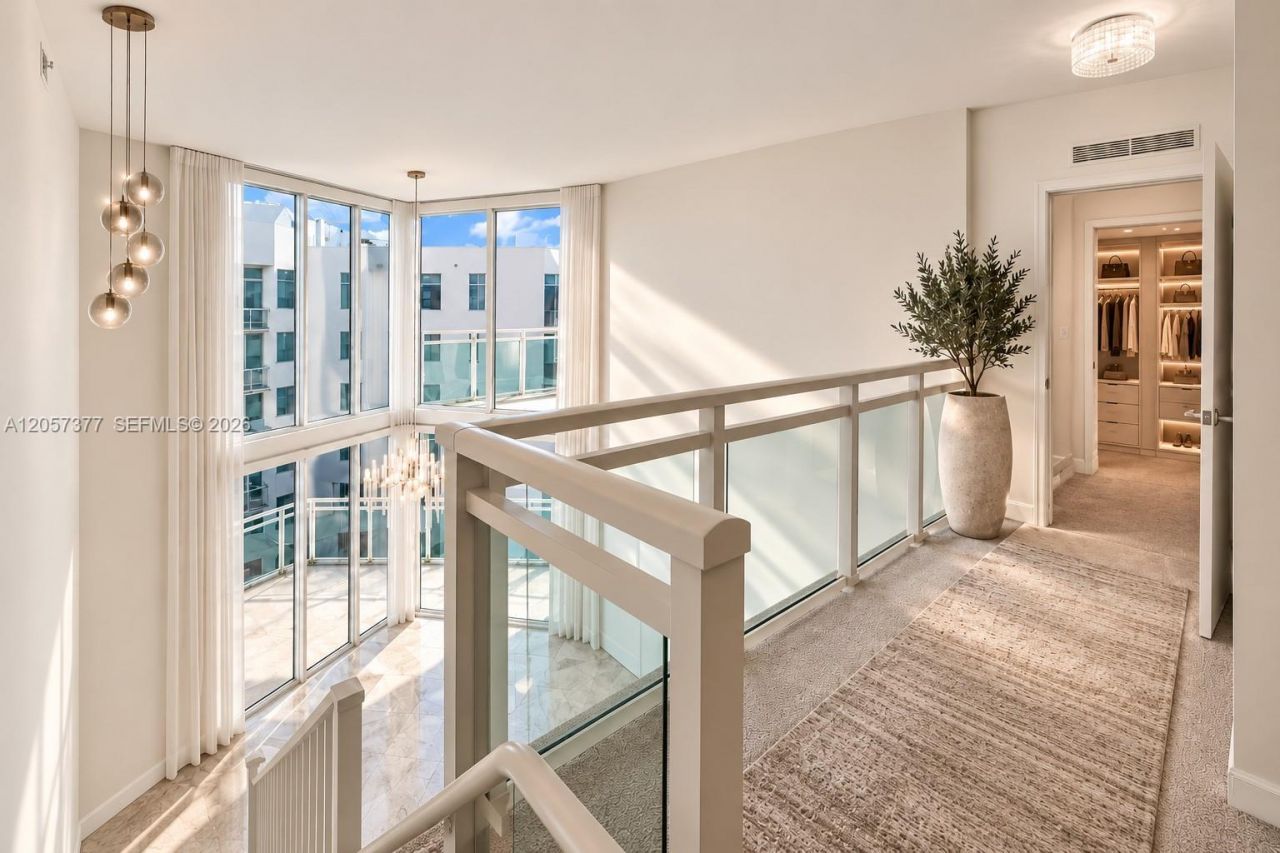 3000 NE 188th St, Unit 709, Aventura, FL 33180 Photo