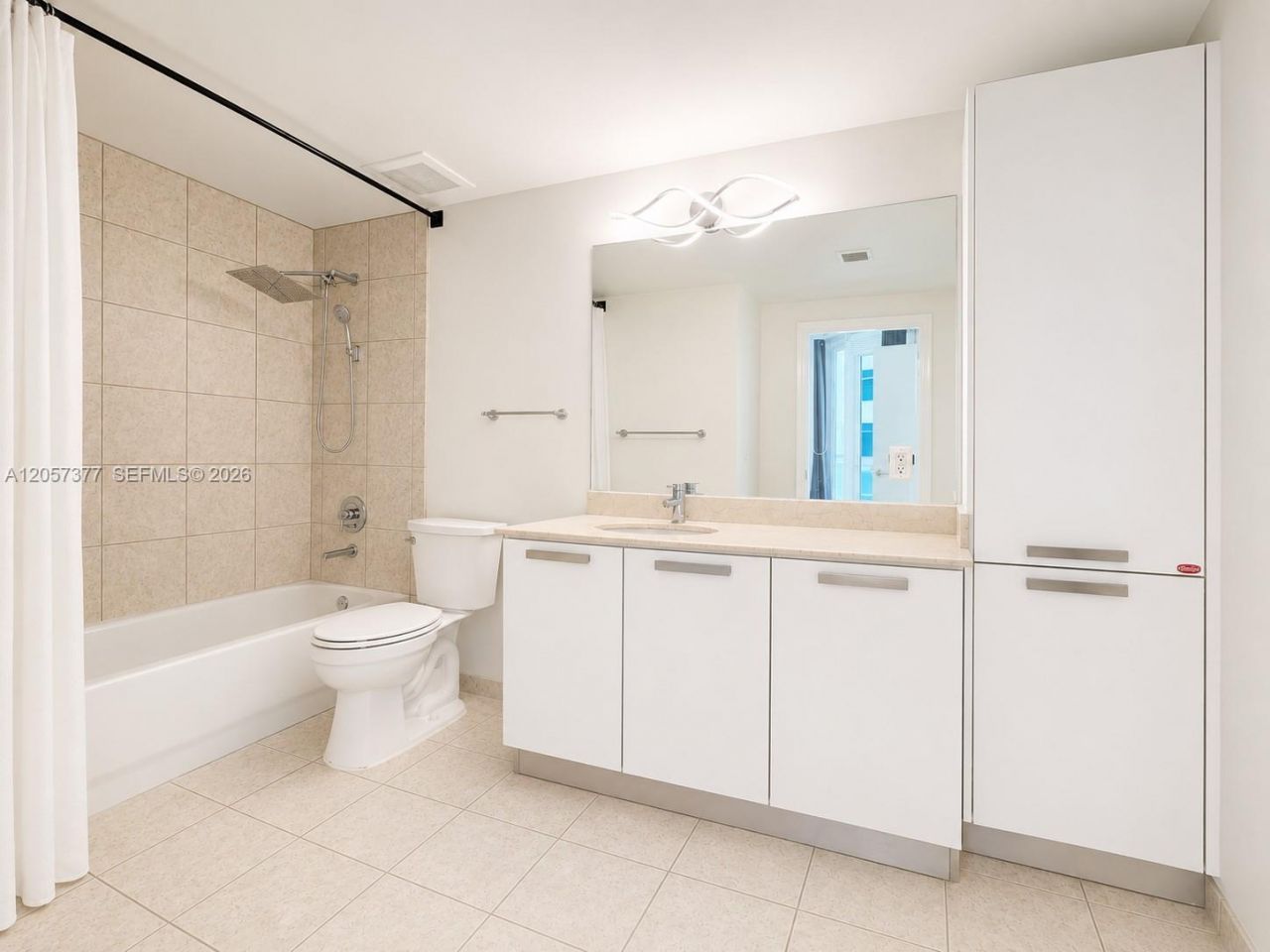 3000 NE 188th St, Unit 709, Aventura, FL 33180 Photo