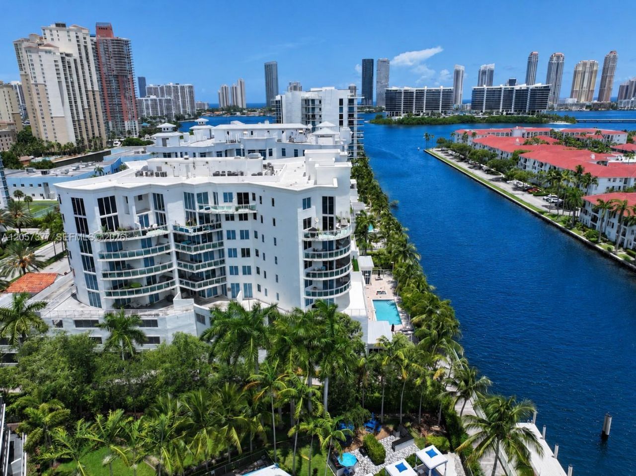 3000 NE 188th St, Unit 709, Aventura, FL 33180 Photo