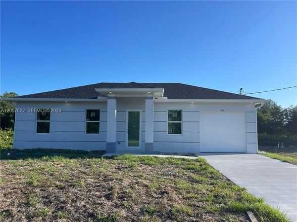 705 Ledge ST , Lehigh Acres, FL 33972