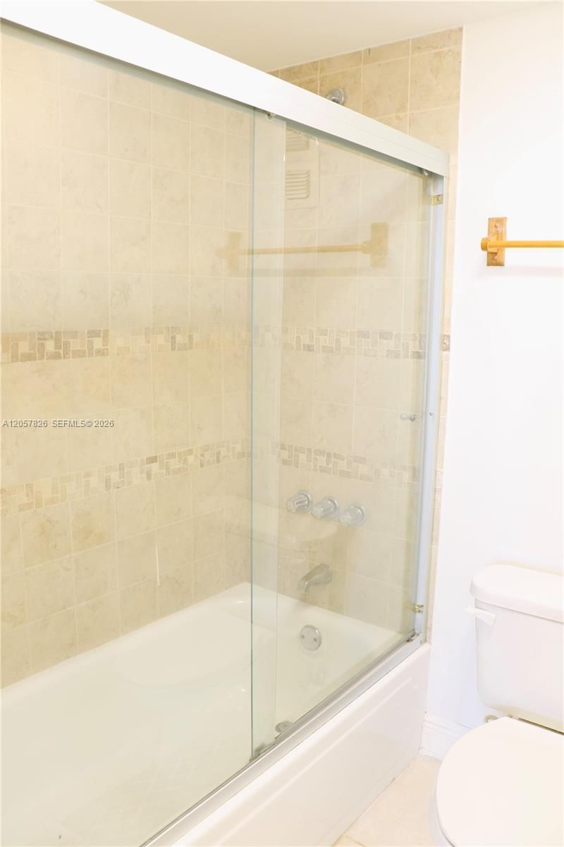 6900 Bay Dr , Unit 4A, Miami Beach, FL 33141 Photo