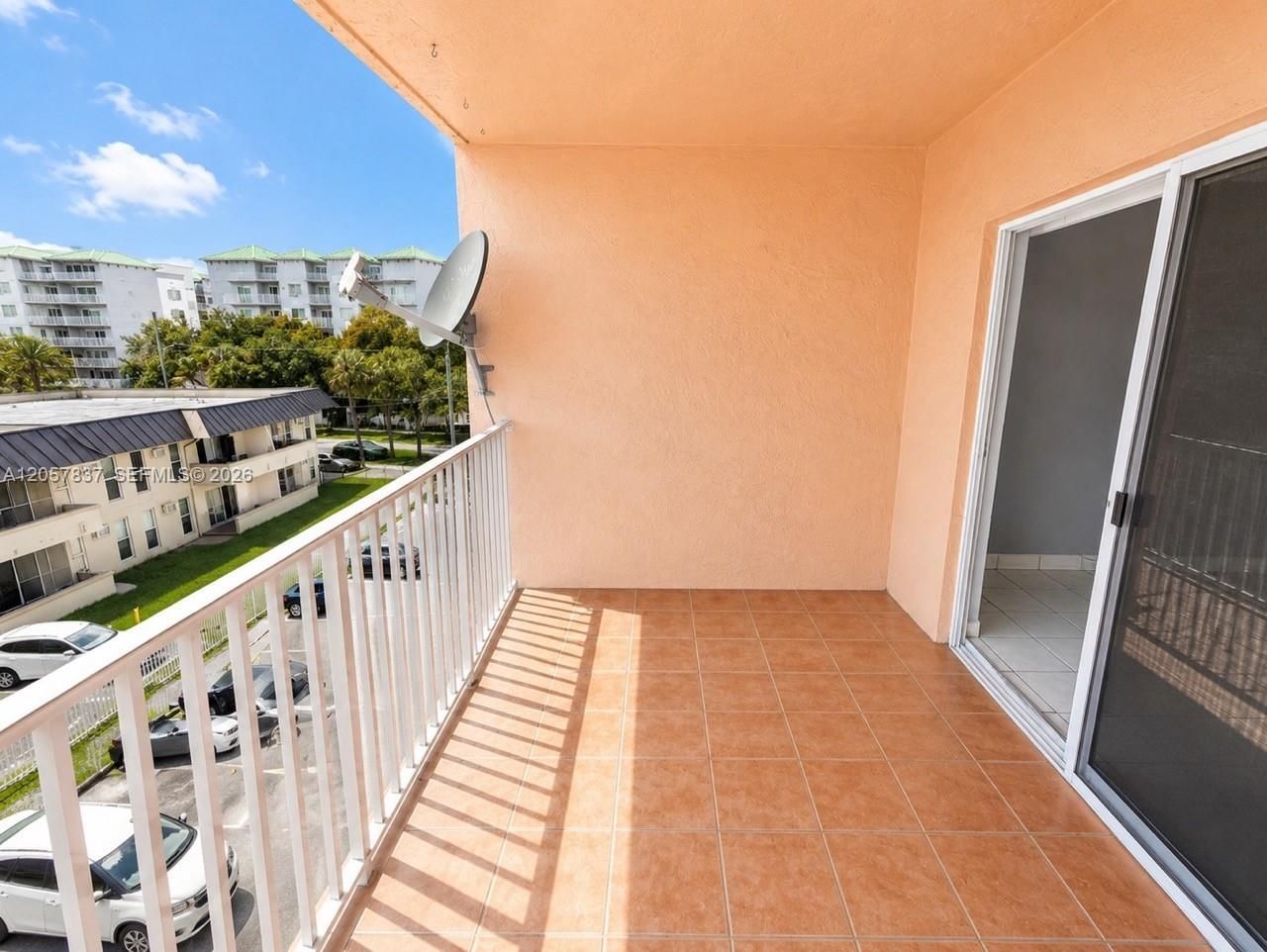 2400 NW 16th St Rd , Unit 407, Miami, FL 33125 Photo