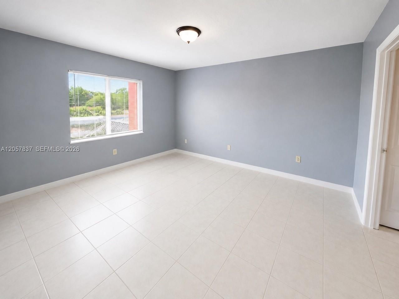 2400 NW 16th St Rd , Unit 407, Miami, FL 33125 Photo