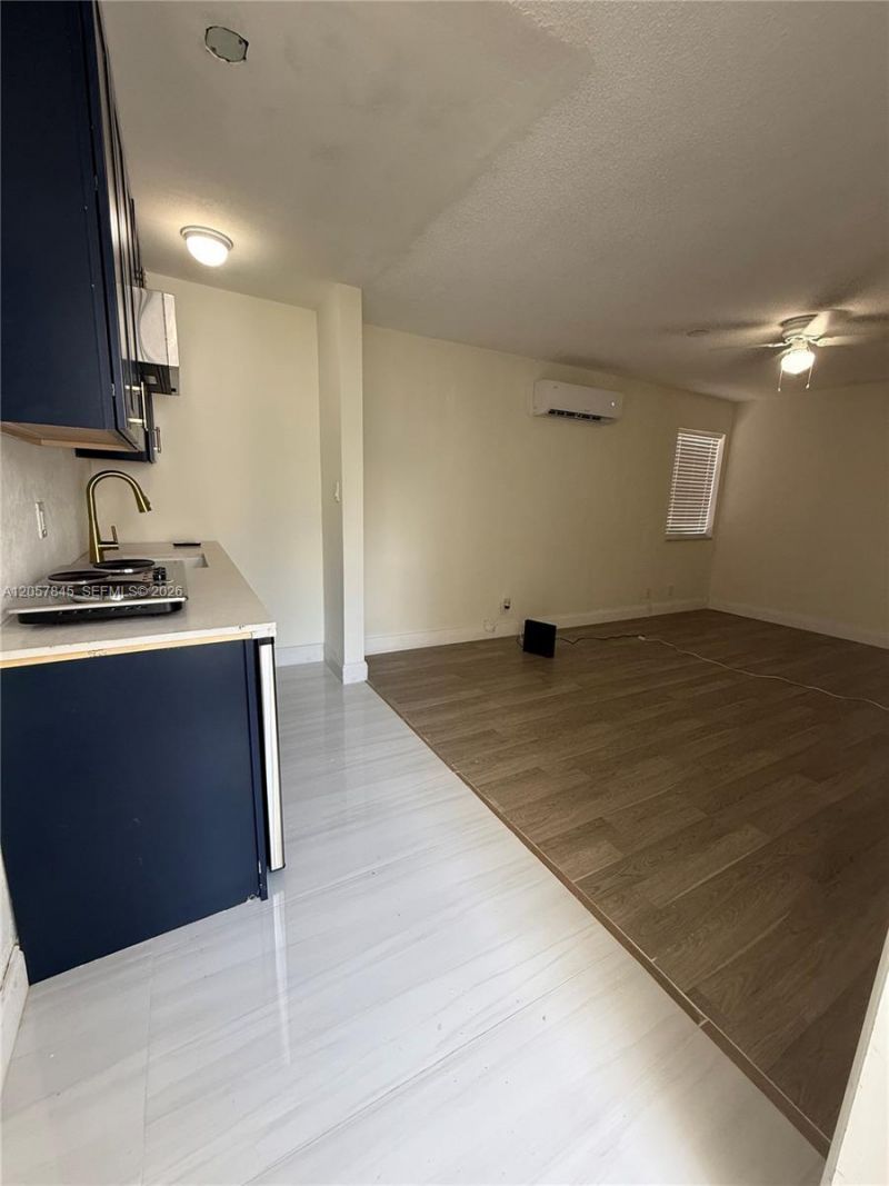 1816 NW 25th Ter , Fort Lauderdale, FL 33311 Photo