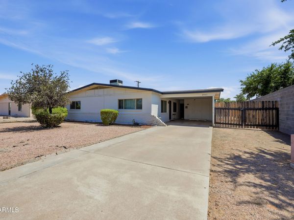 2011 E BRAMBLE Avenue, Mesa, AZ 85204