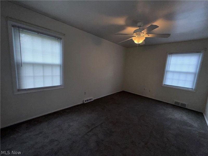 909 Thistle Place SE, Warren, OH 44484 Photo 11