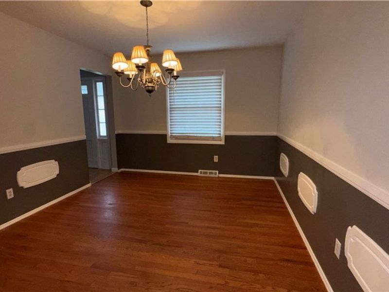 909 Thistle Place SE, Warren, OH 44484 Photo 3