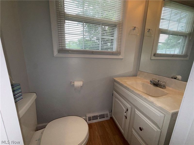 909 Thistle Place SE, Warren, OH 44484 Photo 7